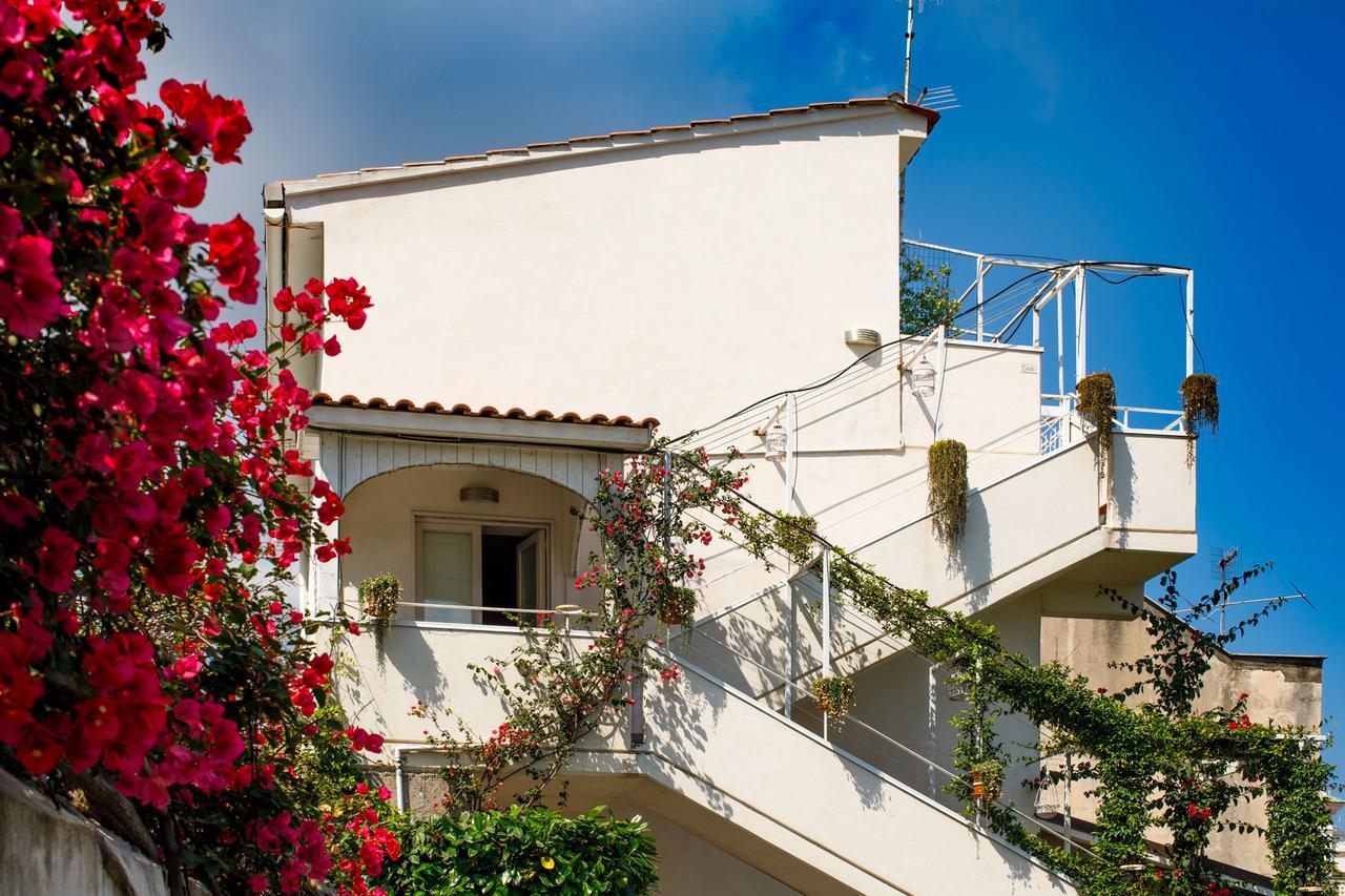 Reggine Holiday Apartments Сант'Аньєлло Екстер'єр фото